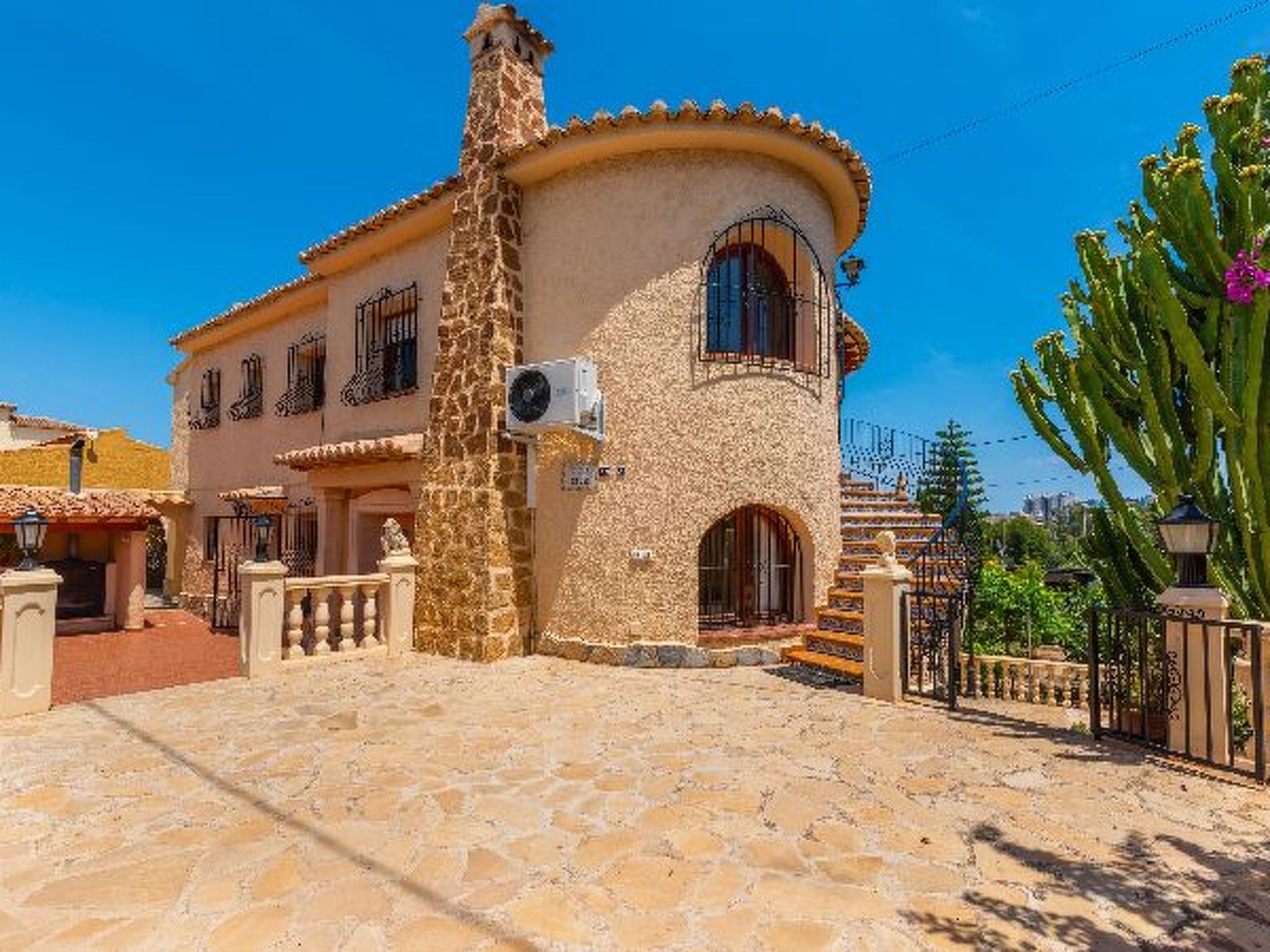 Photo of Villa Cruz - PlusHolidays