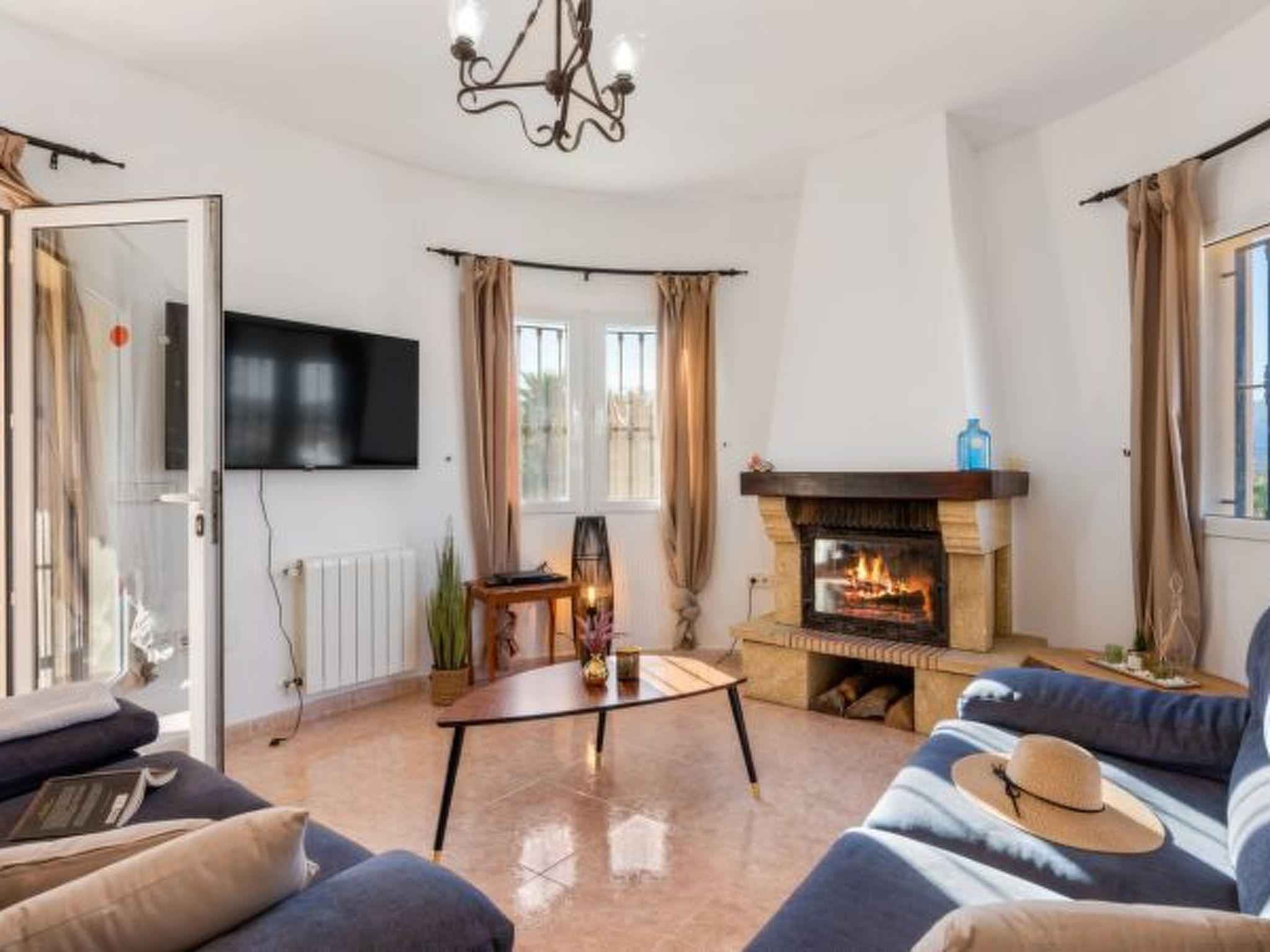 Photo of Villa Comodo - PlusHolidays