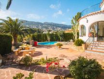 Villa Tran in Calpe: Knusse Bungalow met Airco, Vlakbij het Strand - thumbnail 2