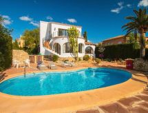 Villa Tran in Calpe: Knusse Bungalow met Airco, Vlakbij het Strand - thumbnail 1