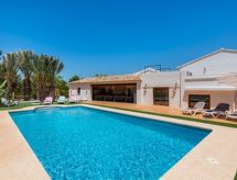 Villa Joan in Calpe: Luxe aan zee voor 19 personen met privézwembad - thumbnail 2
