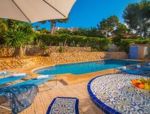 Villa Sanlio: Ruime vakantievilla op 800m² perceel vlakbij het strand in Calpe - thumbnail 3