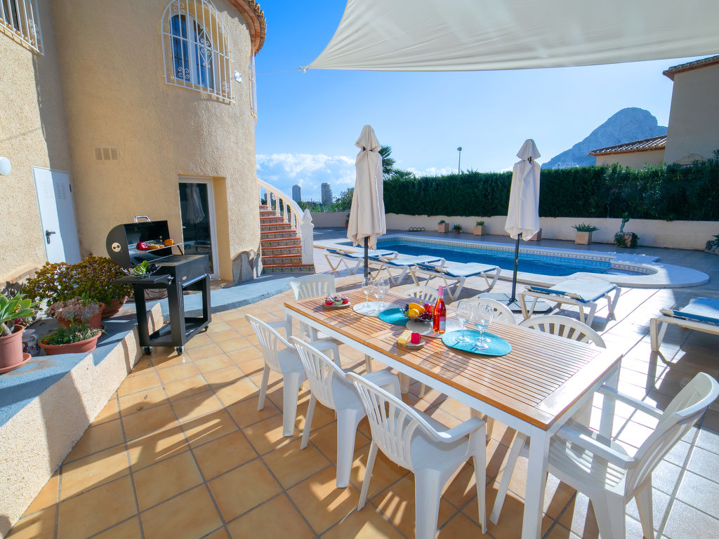 Brigidia — Kitchen / Dining Room