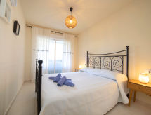 Apolo XVIII: Comfortabel appartement op 100 meter van Playa Cantal Roig - thumbnail 4