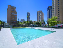 Modern appartement aan Playa Arenal met zwembad en zeezicht in Calpe - thumbnail 1