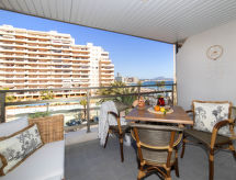 Luxe appartement direct aan Playa de la Fosa met zwembad en zeezicht in Calpe - thumbnail 6
