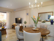 Luxe appartement direct aan Playa de la Fosa met zwembad en zeezicht in Calpe - thumbnail 3