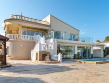 Ruime vrijstaande villa met privézwembad in Calpe, vlakbij zee - thumbnail 2