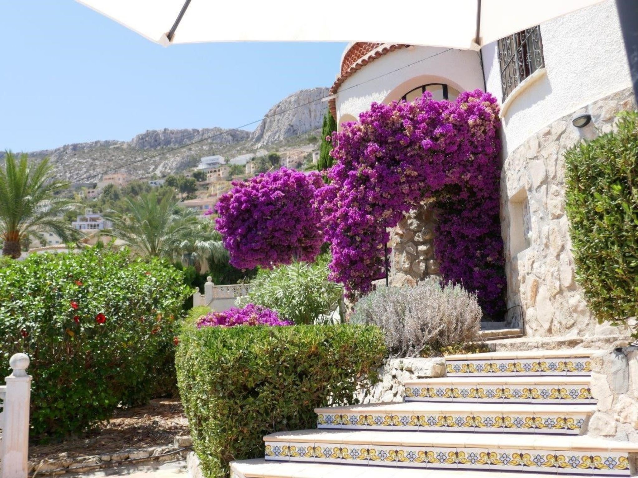 Mit privatem Pool und Meerblick-Binnen