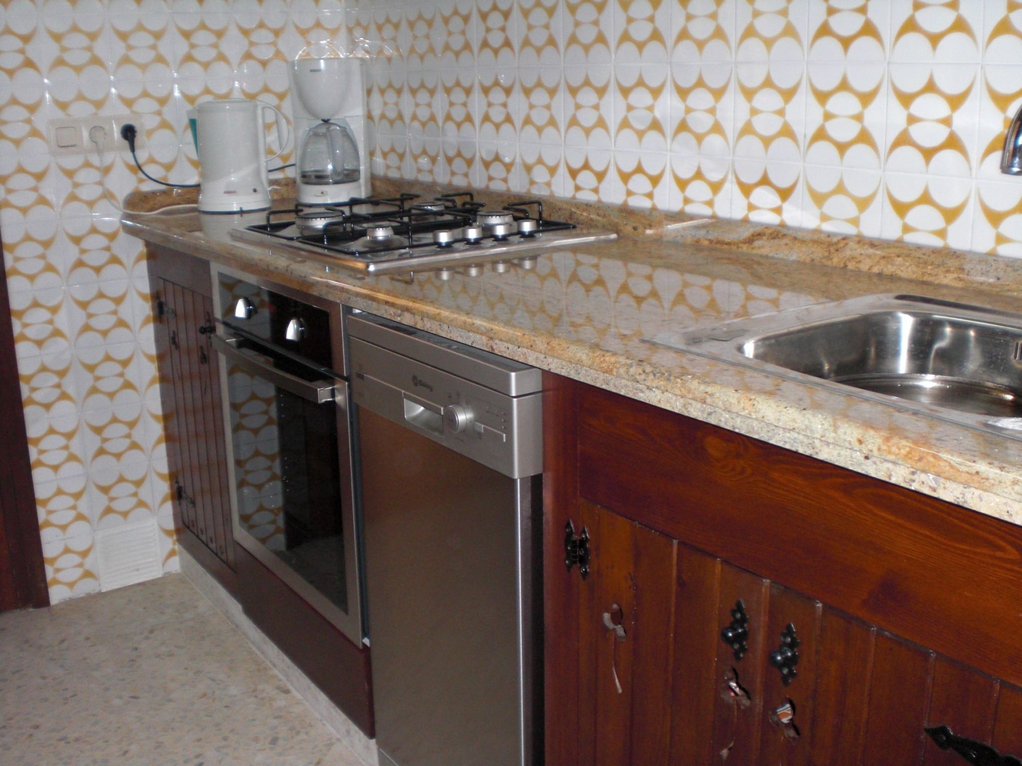 Mit privatem Pool und Meerblick-Binnen