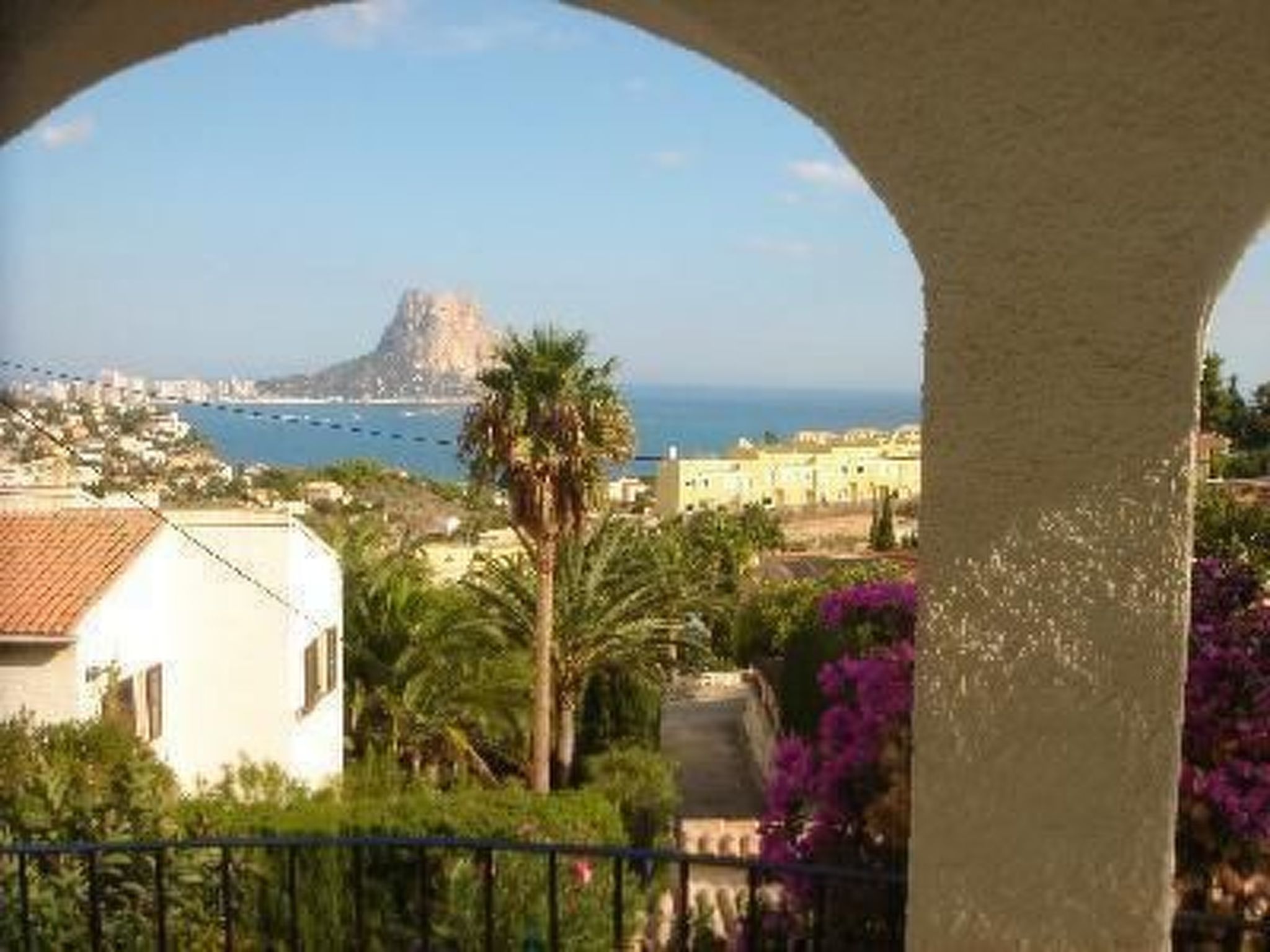 Mit privatem Pool und Meerblick-Binnen