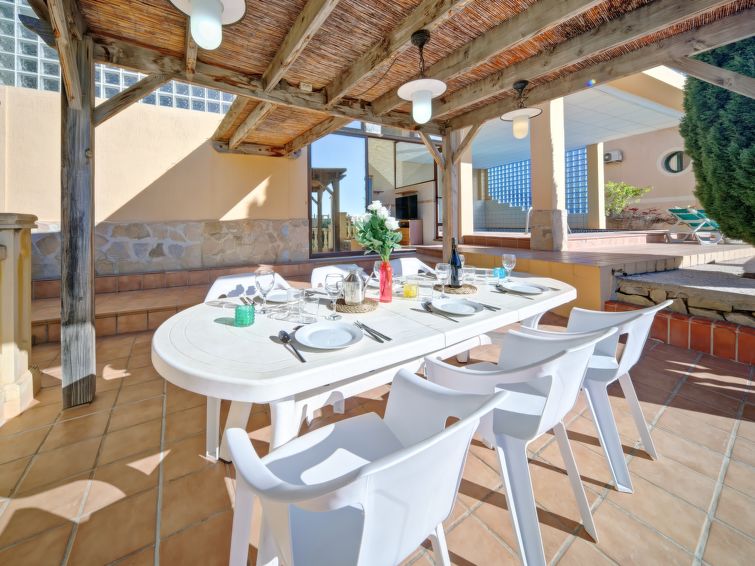 Search and Stay destination Calp, VC - Spain from AU$ 349. Raquel