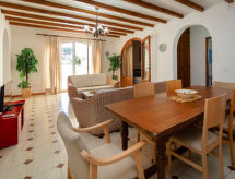 Villa Marfilena: Ruime familievilla met privézwembad dicht bij zee in Calpe - thumbnail 2