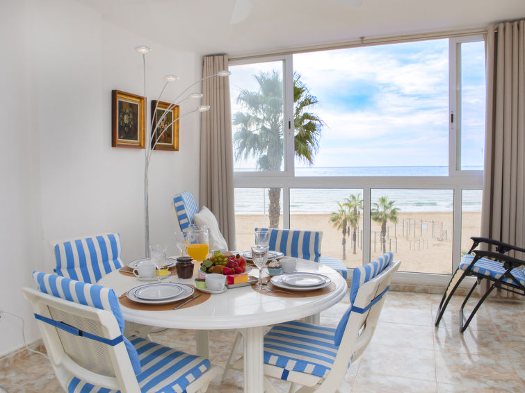 Centraal gelegen appartement met zeezicht en wellness in Calpe in Calpe