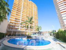 Ambar Beach: direct aan zee in Calpe, op 200 meter van het zandstrand - thumbnail 1
