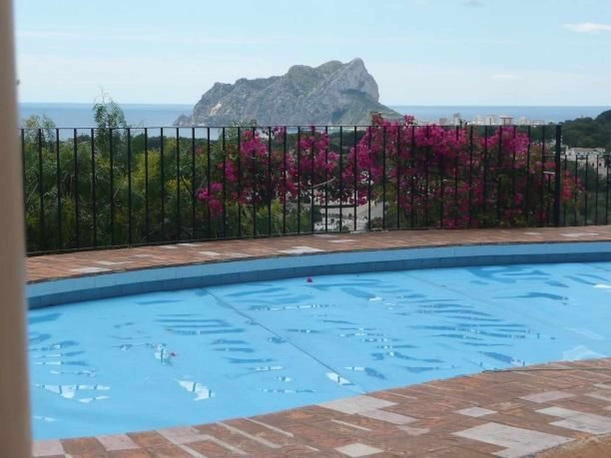 Wohnung in der ersten Etage mit privatem Pool