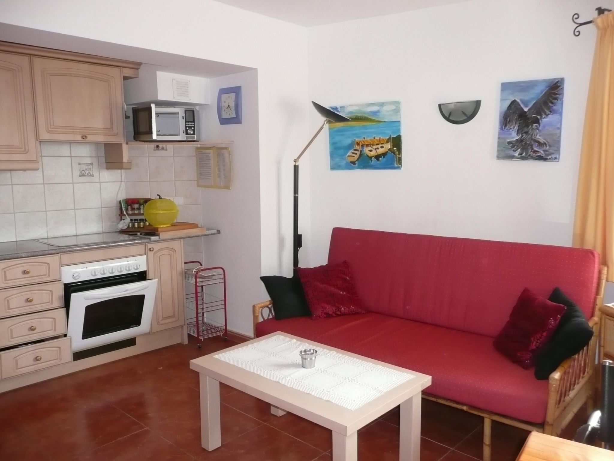 Wohnung in der ersten Etage mit privatem Pool-Dedans