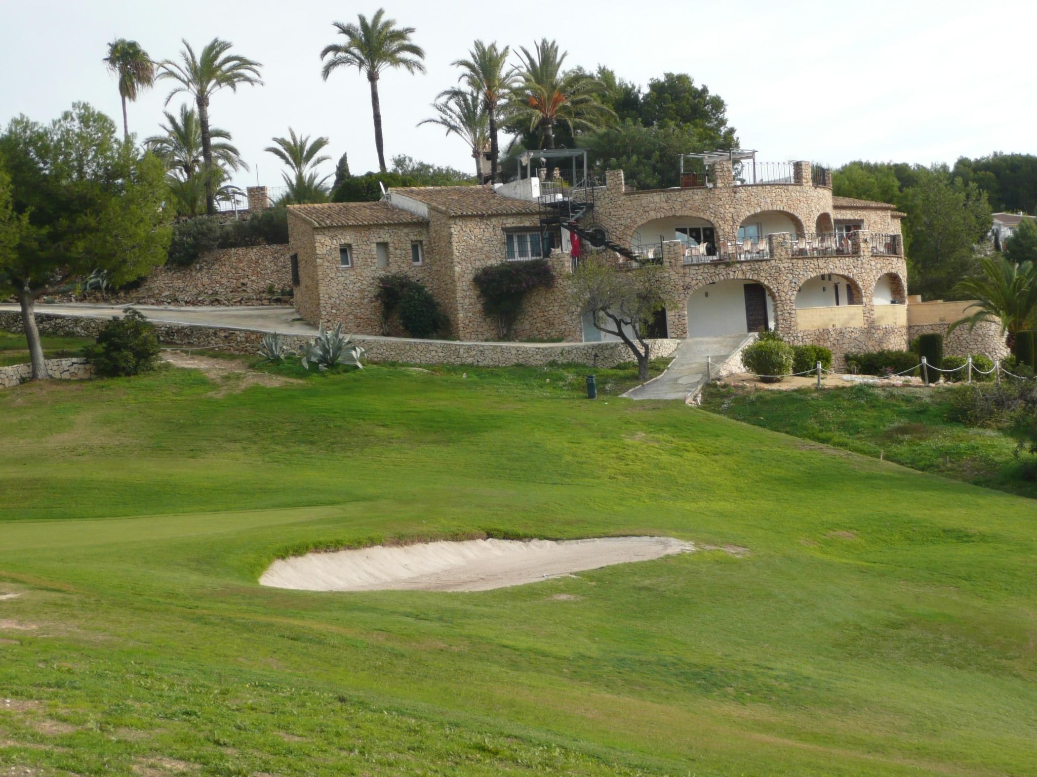 Wohnung in der ersten Etage mit privatem Pool-Dehors