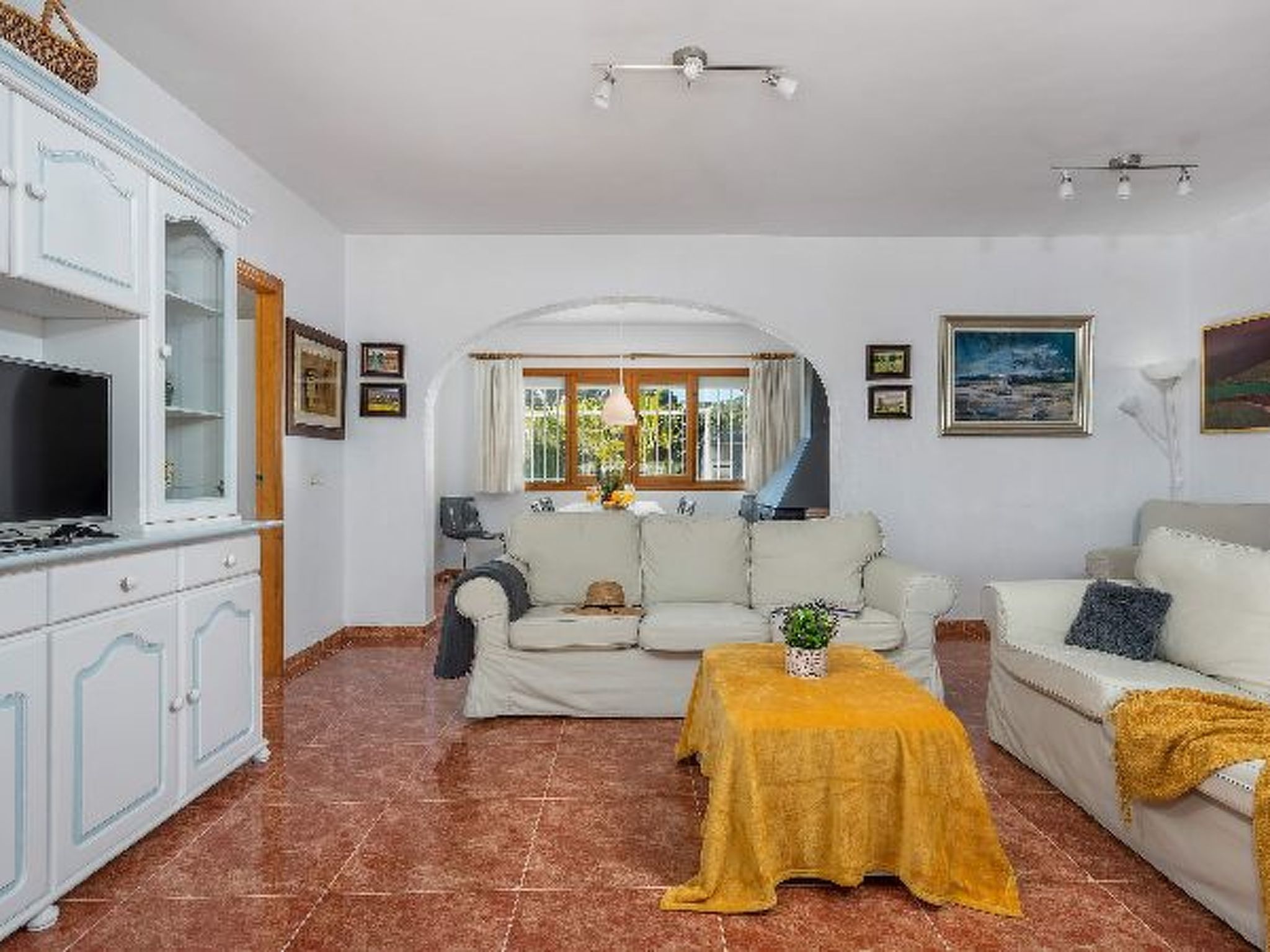 Photo of ES9734.685.1