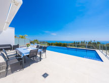 Lirios View
