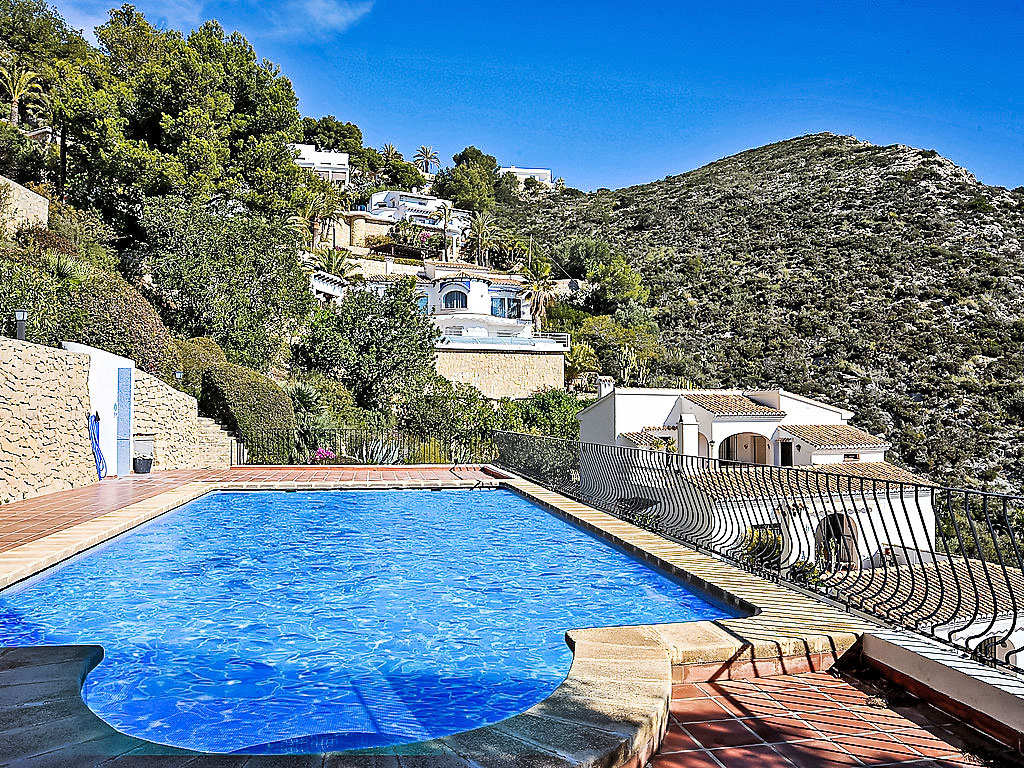 La Colina — Outdoor
