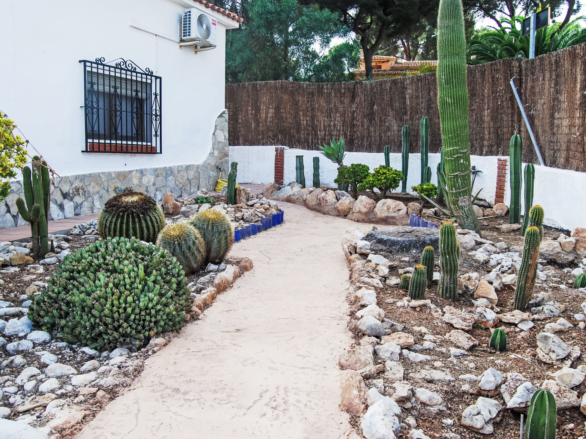 Photo of Ferienvilla, Seeblick, privater Pool und Parkplatz