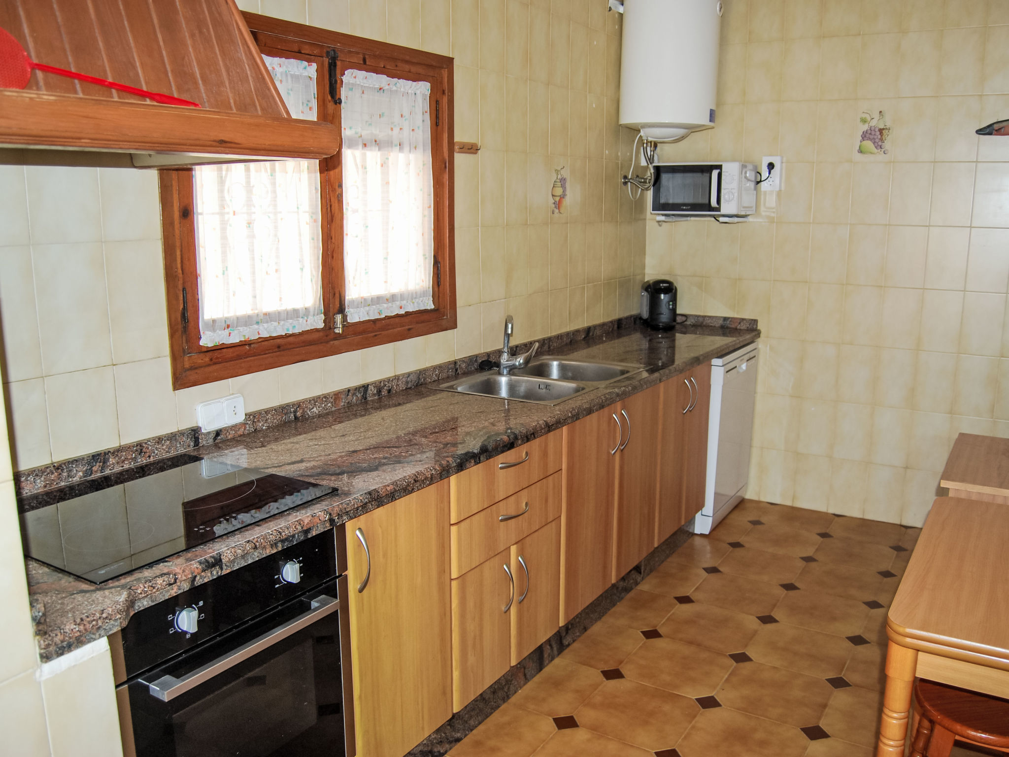 Photo of Ferienvilla, Seeblick, privater Pool und Parkplatz