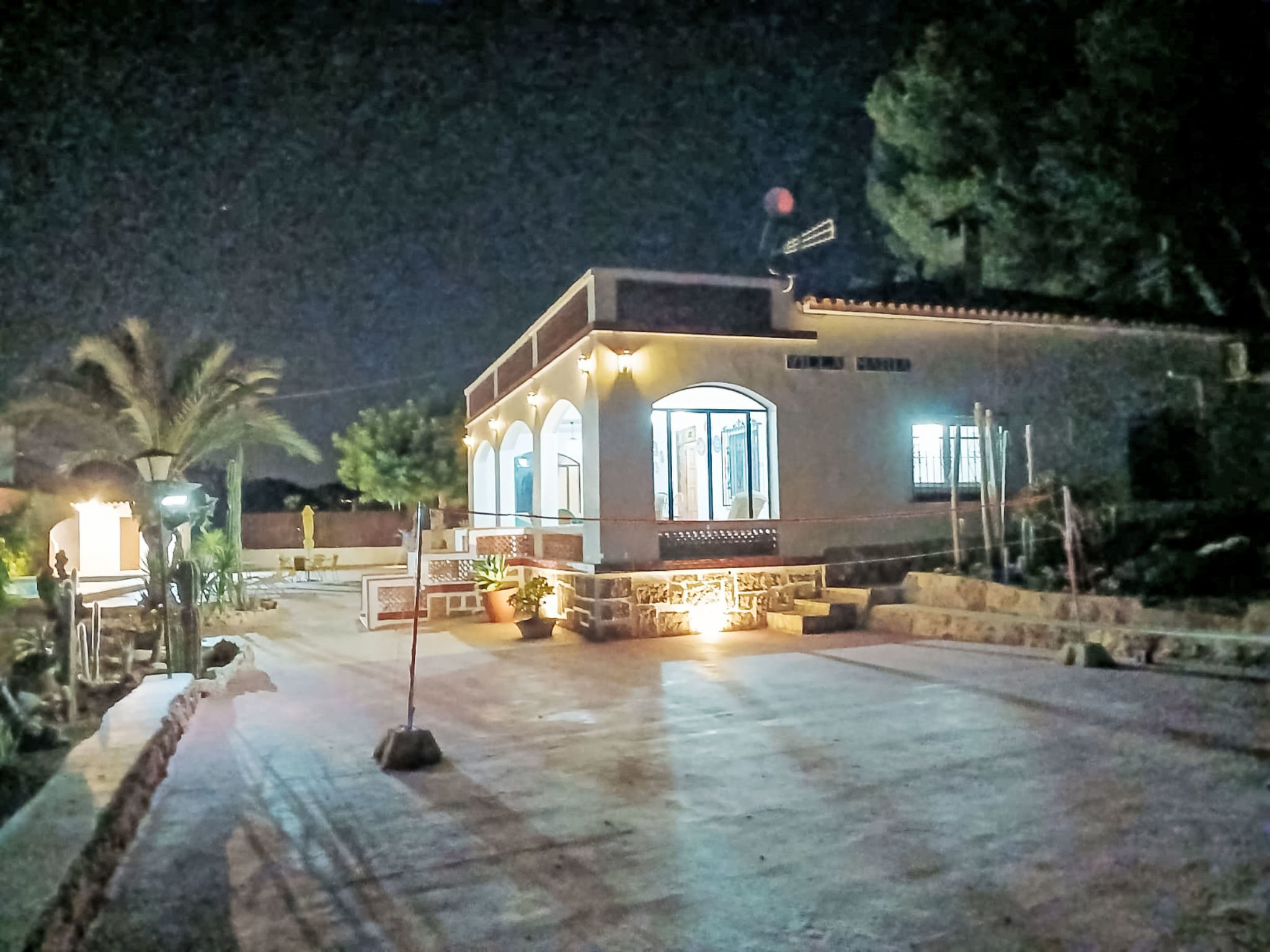 Photo of Ferienvilla, Seeblick, privater Pool und Parkplatz