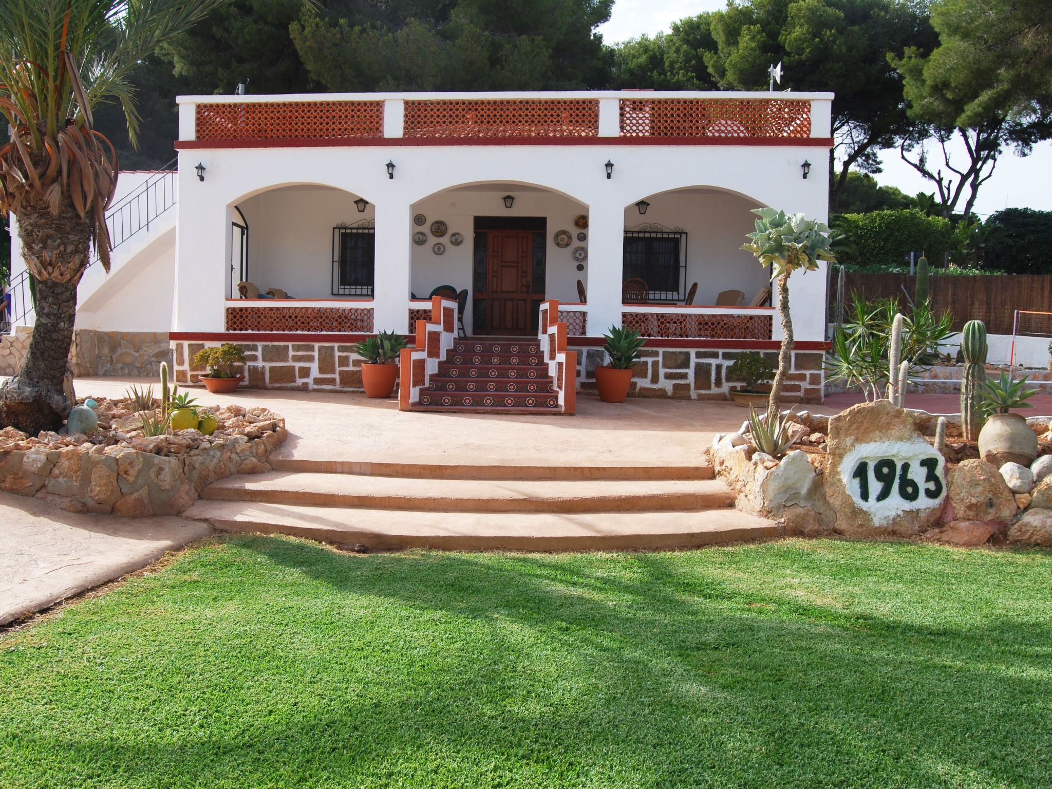 Ferienvilla, Seeblick, privater Pool und Parkplatz