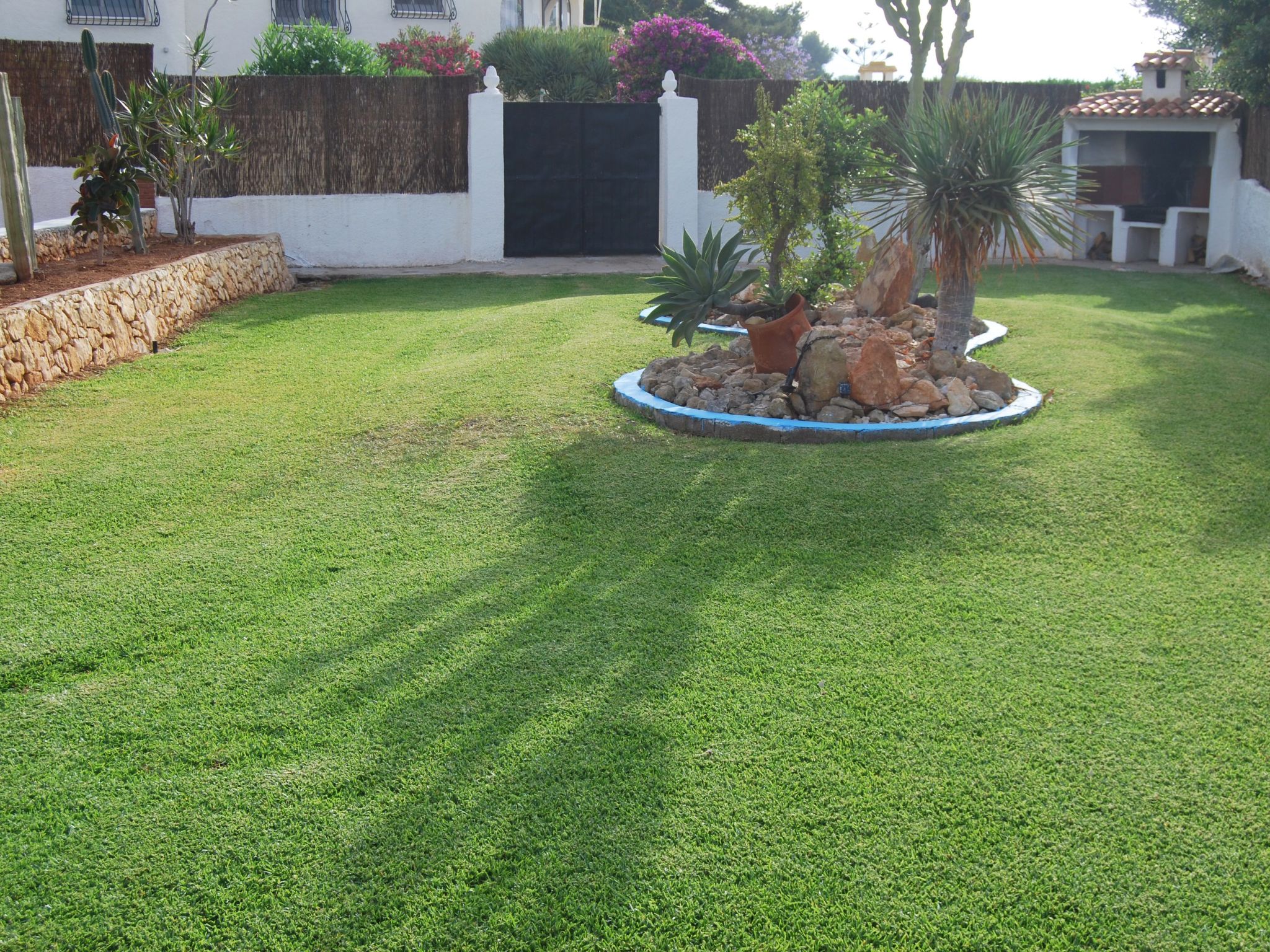 Ferienvilla, Seeblick, privater Pool und Parkplatz