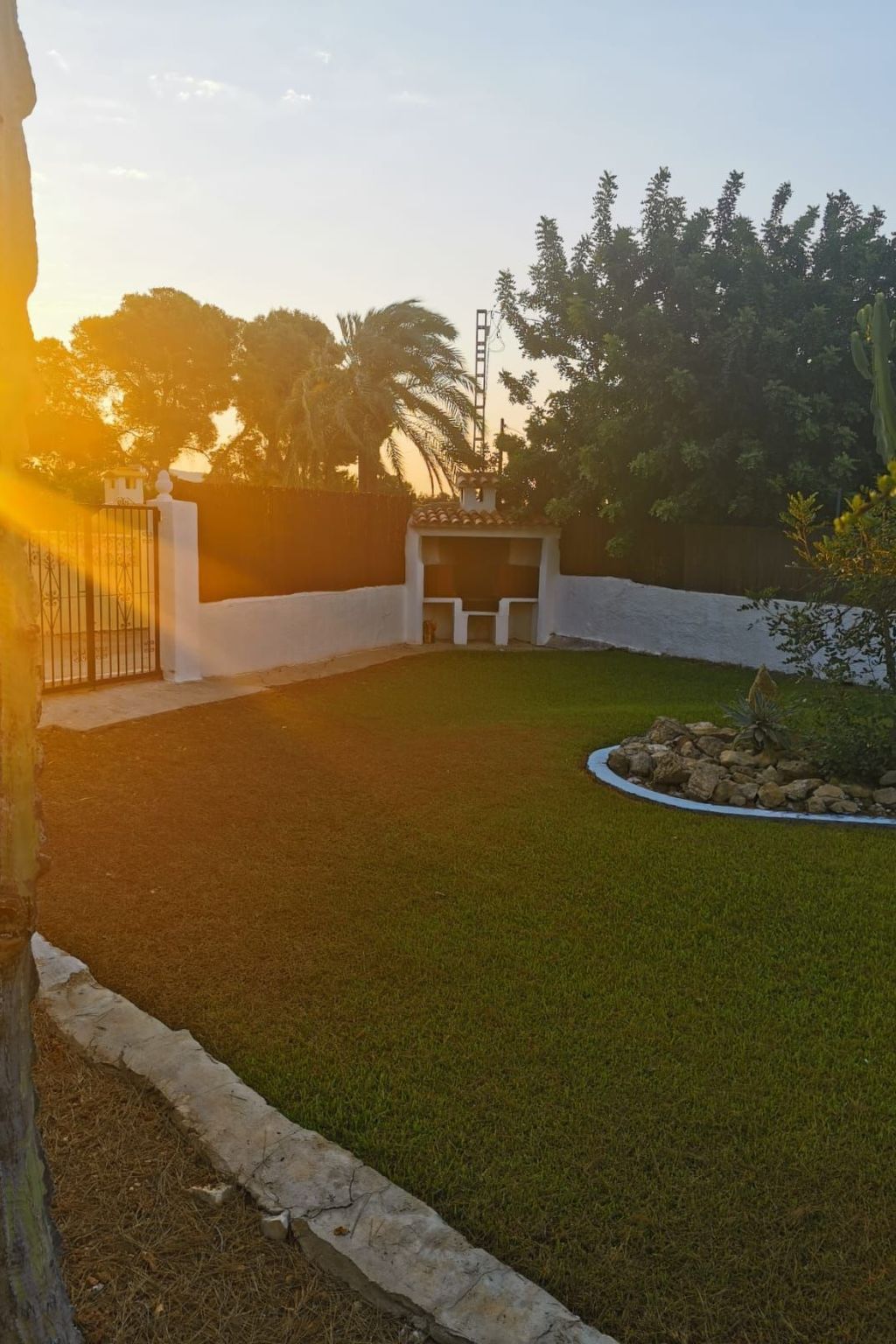 Ferienvilla, Seeblick, privater Pool und Parkplatz-Image-tags.info