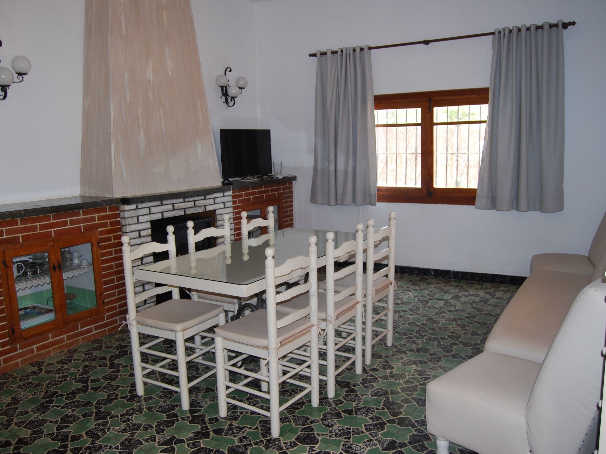 Photo of Ferienvilla, Seeblick, privater Pool und Parkplatz