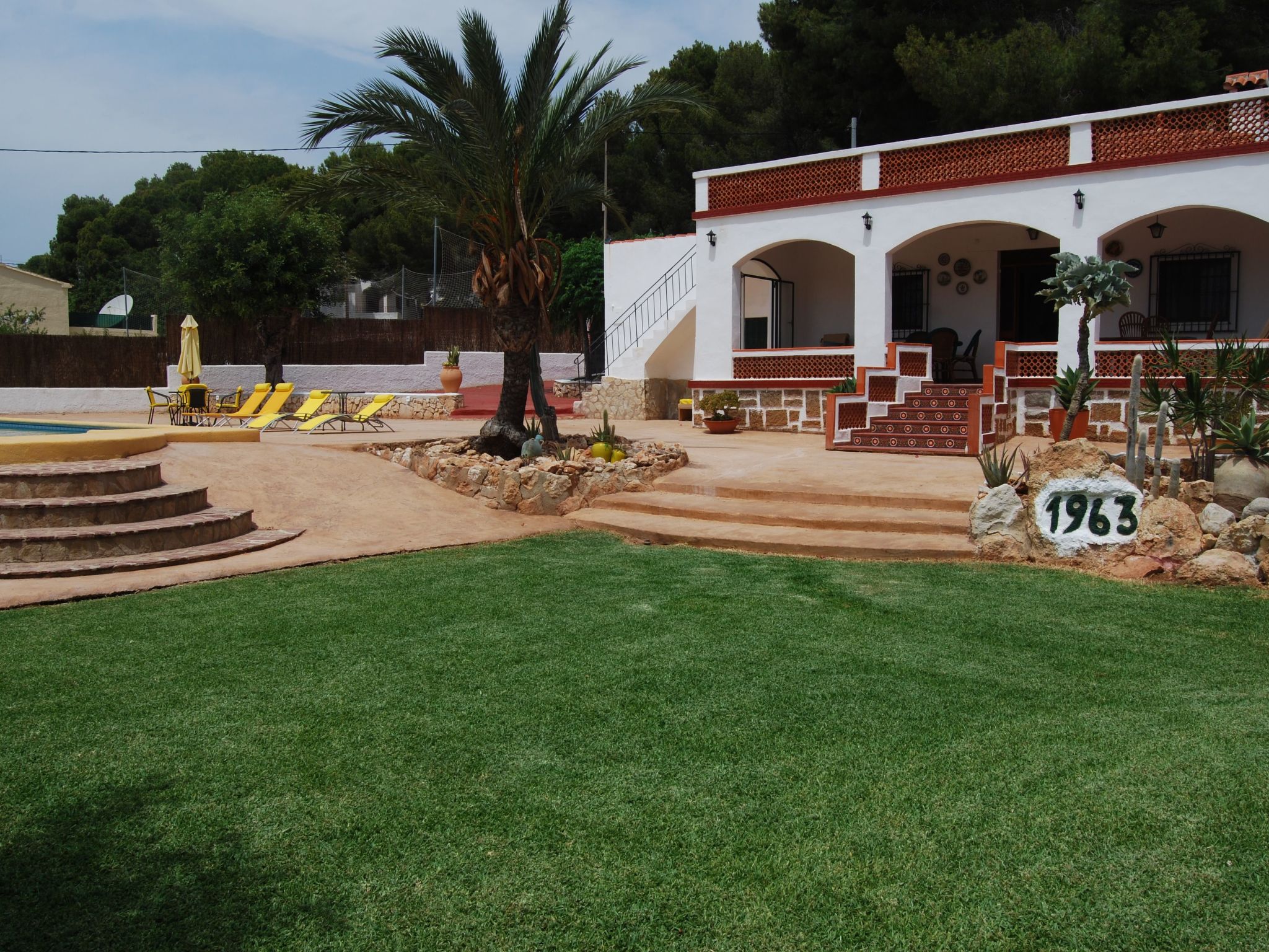 Ferienvilla, Seeblick, privater Pool und Parkplatz-Image-tags.info