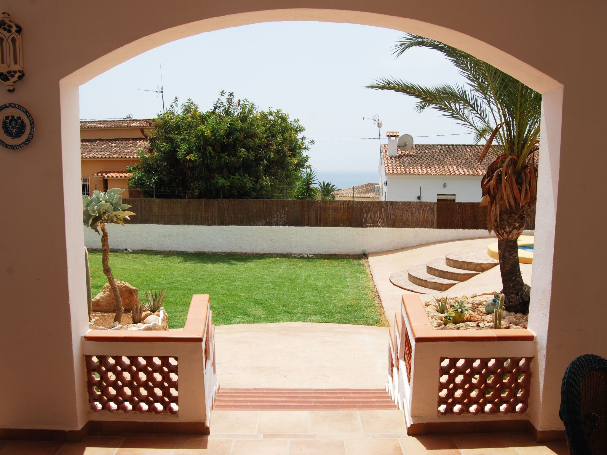 Ferienvilla, Seeblick, privater Pool und Parkplatz-Image-tags.info