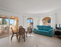 Vrijstaande villa met privézwembad en uitzicht op 5,5 km van Cala Moraig - thumbnail 2