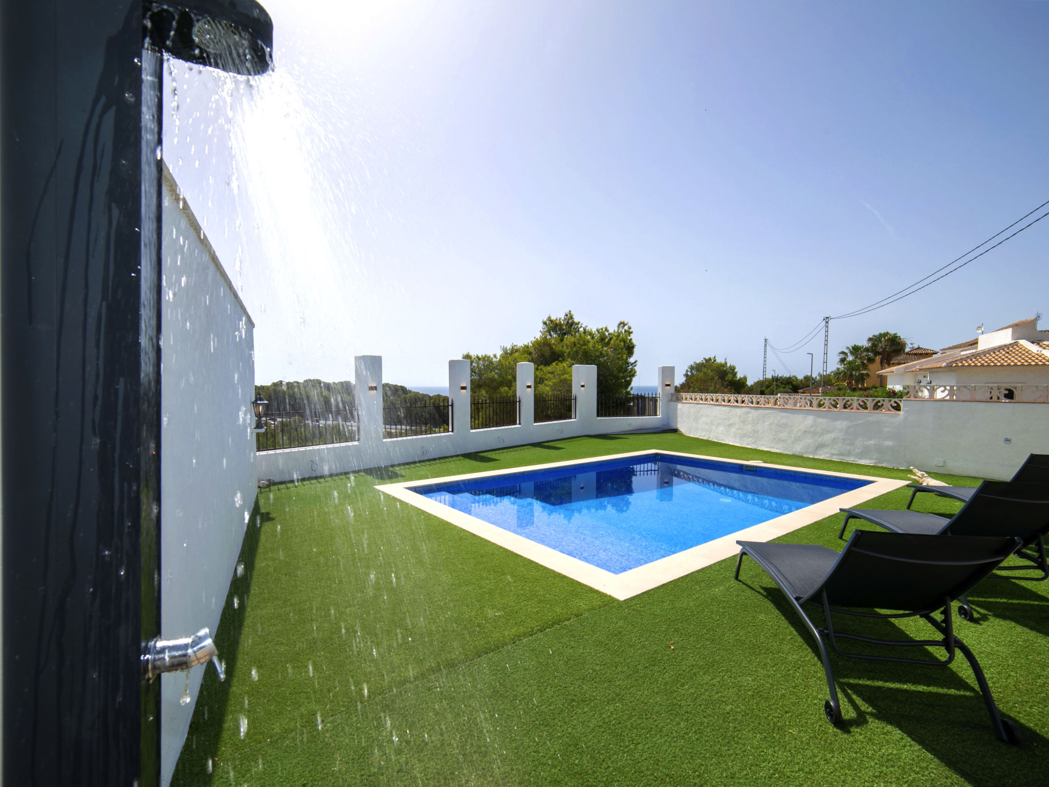 El Lloveret - Outside