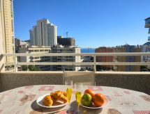 Zonnig appartement in Benidorm, op 600 meter van strand La Cala - thumbnail 5