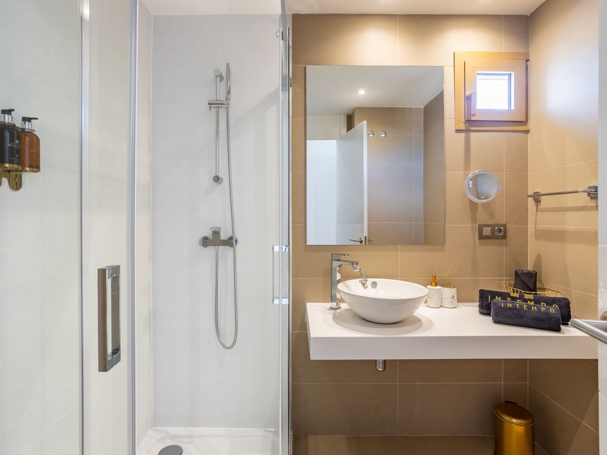 2474028-Image-tags.info