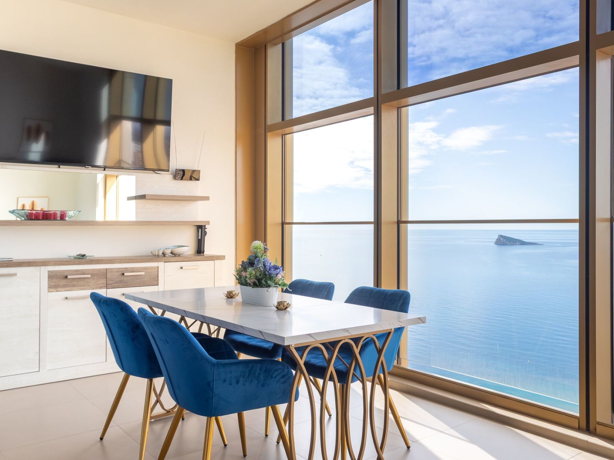 2474028-Image-tags.info