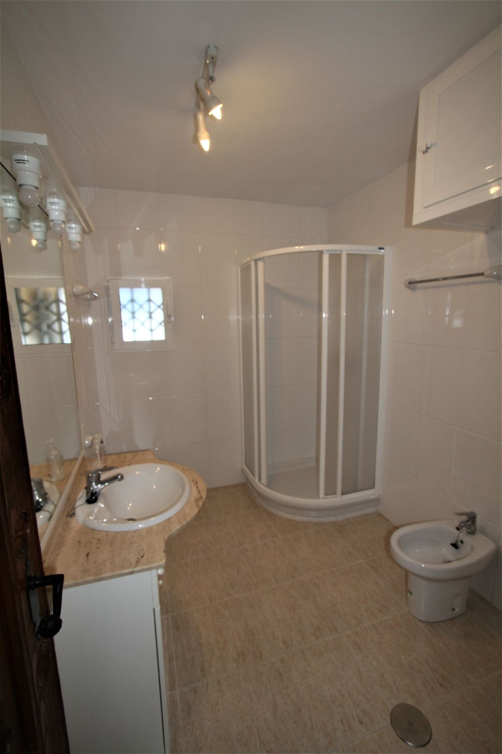 Fewo Casa Blanca 1 mit Blick auf das Wasser-Dedans