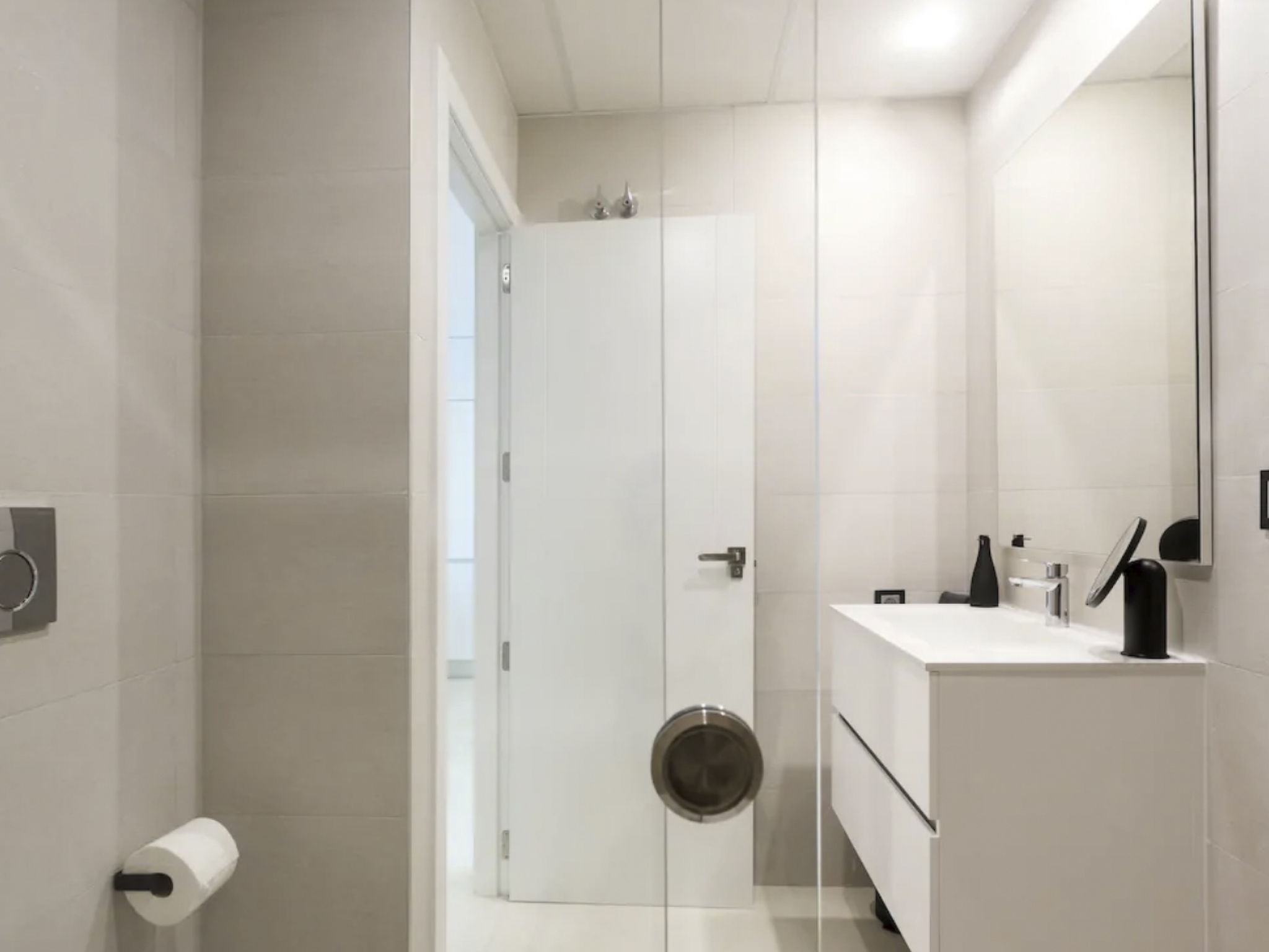 Luxuriöses Apartment mit Pool und Garage am Poniente Beach!-Image-tags.info