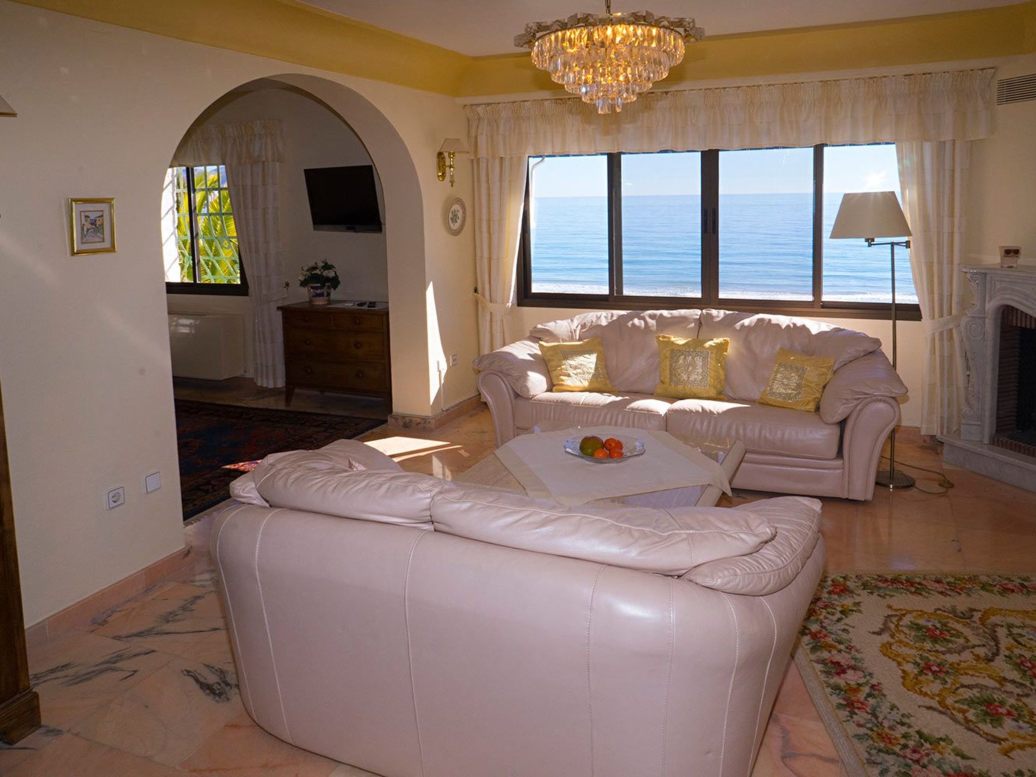 Casa Blanca 4-Dedans