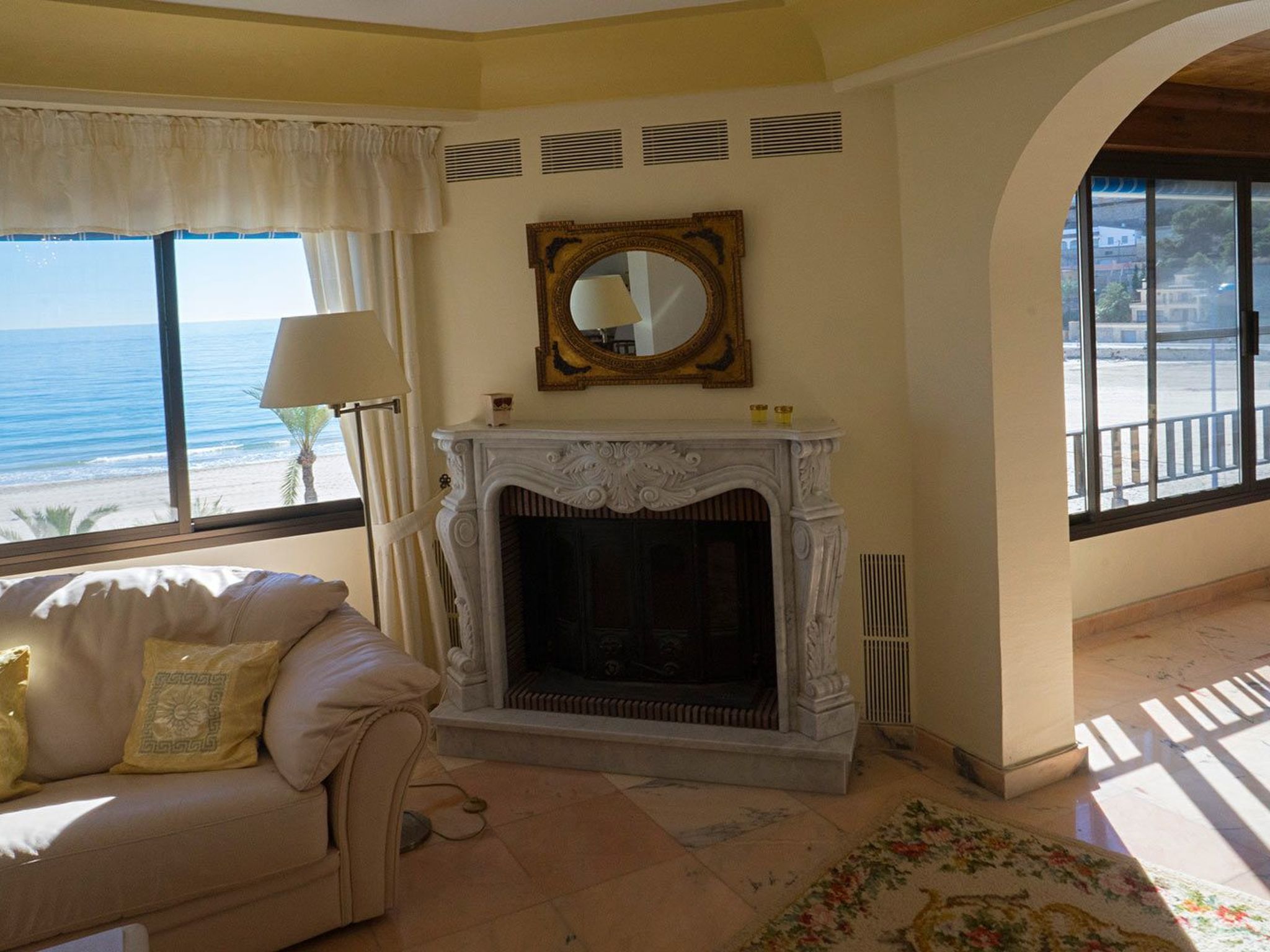 Casa Blanca 4-Dedans