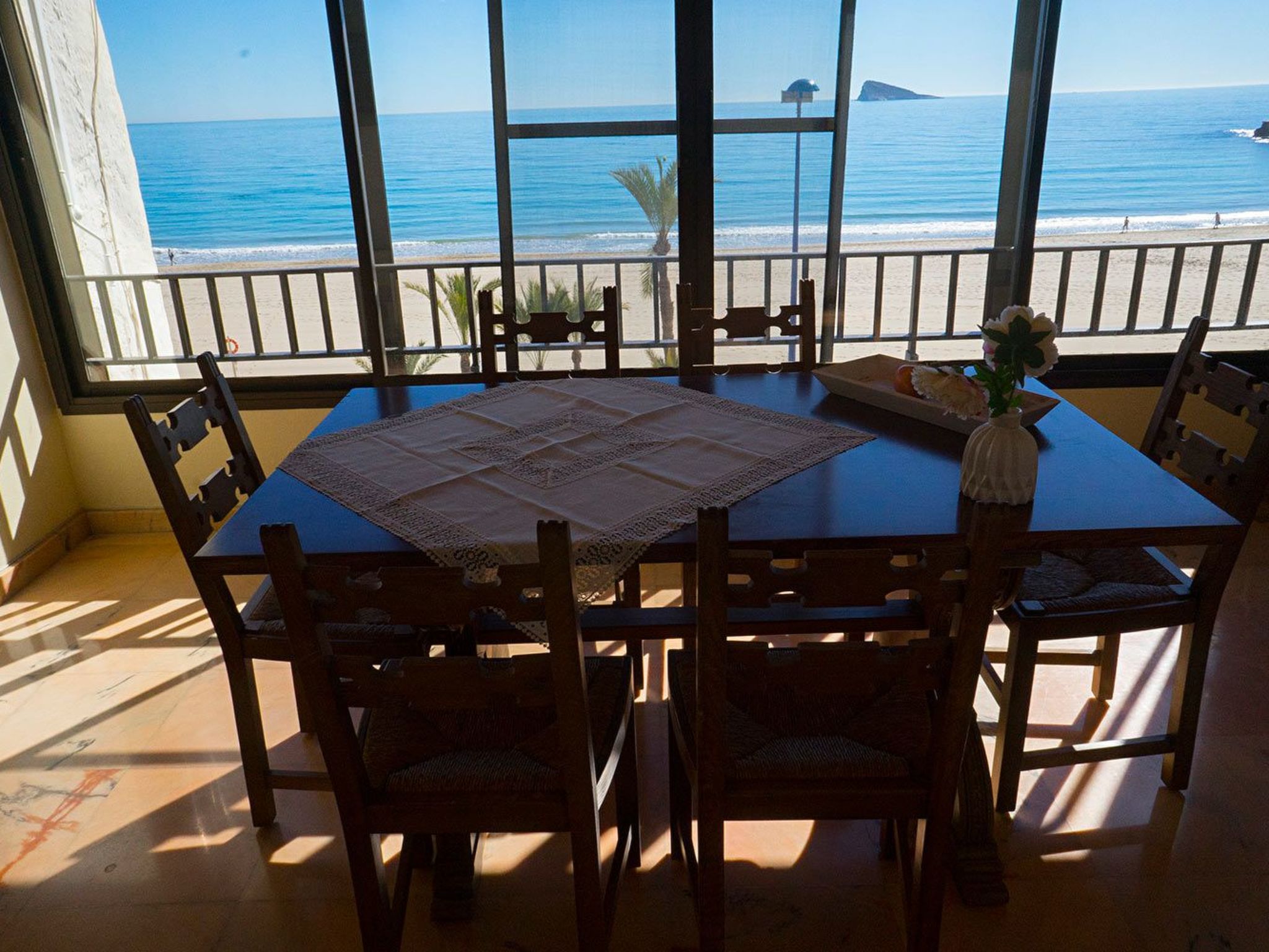 Casa Blanca 4-Dedans