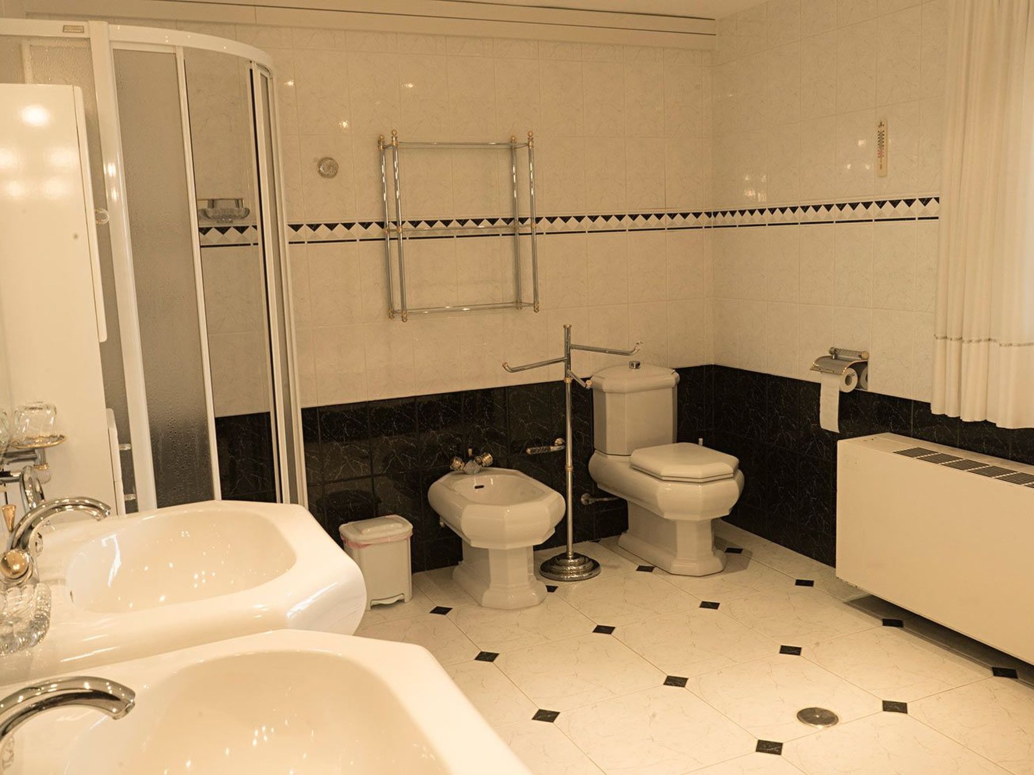 Casa Blanca 4-Dedans