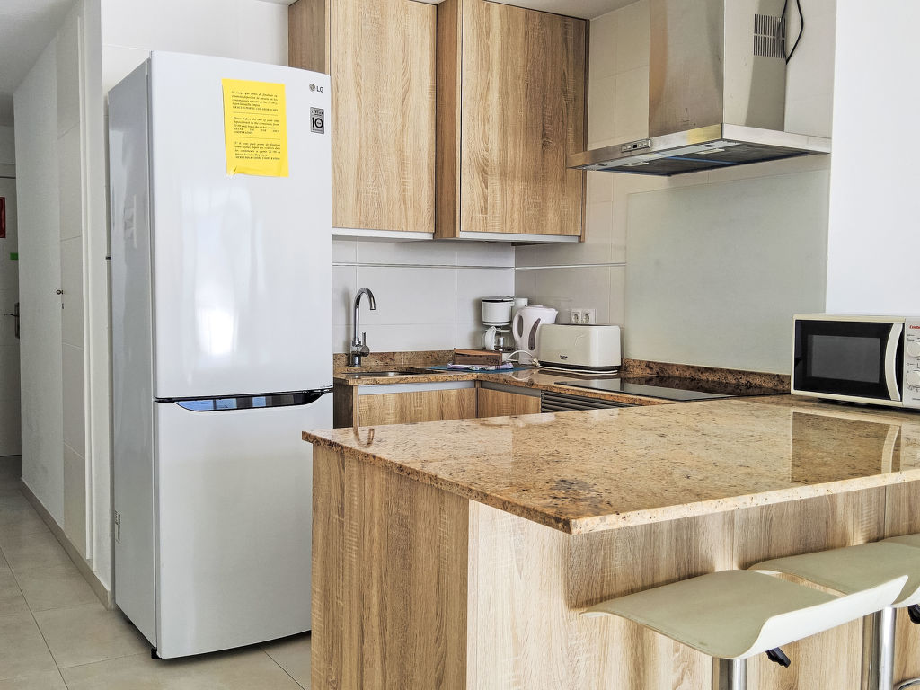 Las Damas — Kitchen / Dining Room