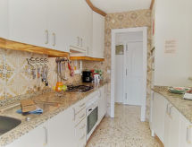 Vrijstaande woning met zwembad en uitzicht, nabij Benidorm - thumbnail 4