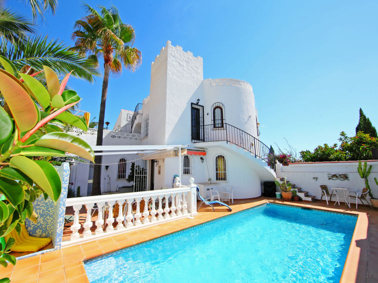 Search and Stay destination Coloma, VC - Spain from AU$ 325. De las Rosas