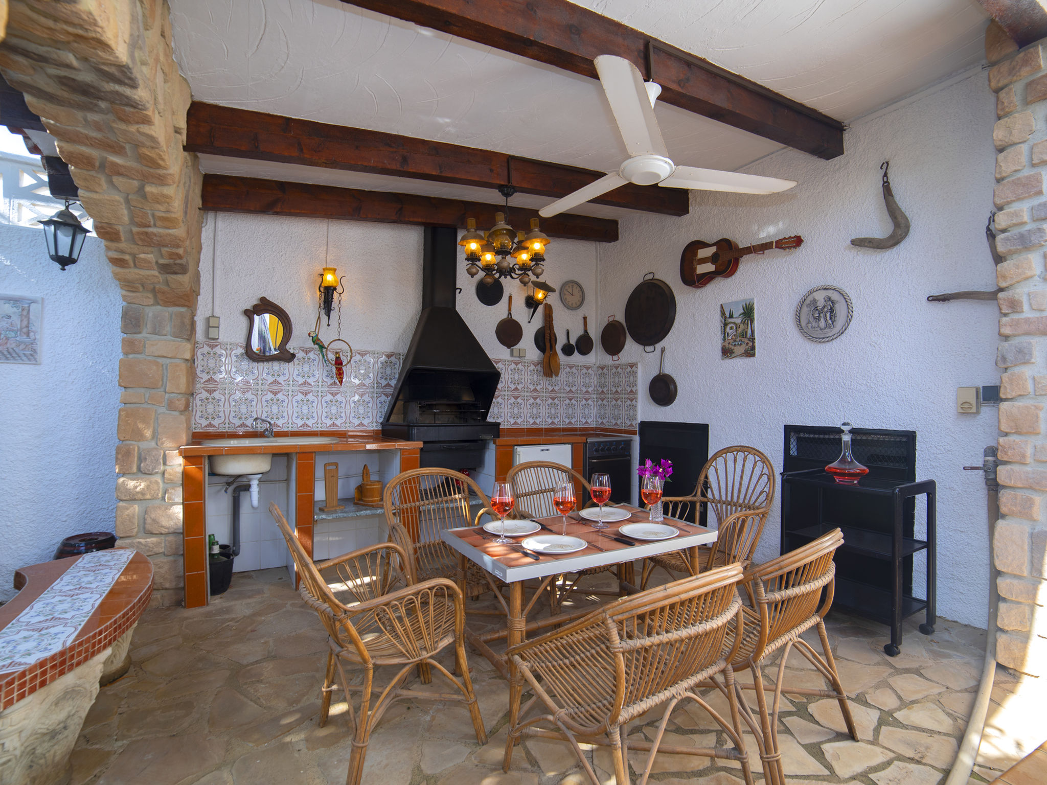 Photo of De las Rosas