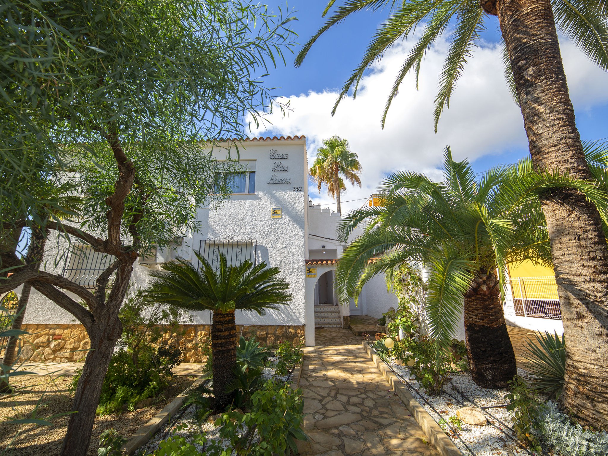 Photo of De las Rosas